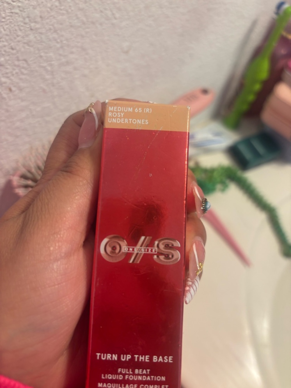 ONE/SIZE Turn Up The Base Full Beat Liquid Foundation - Red